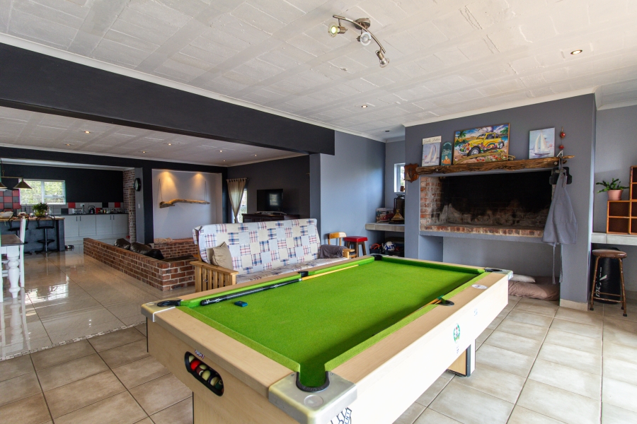 5 Bedroom Property for Sale in Myburgh Park Western Cape